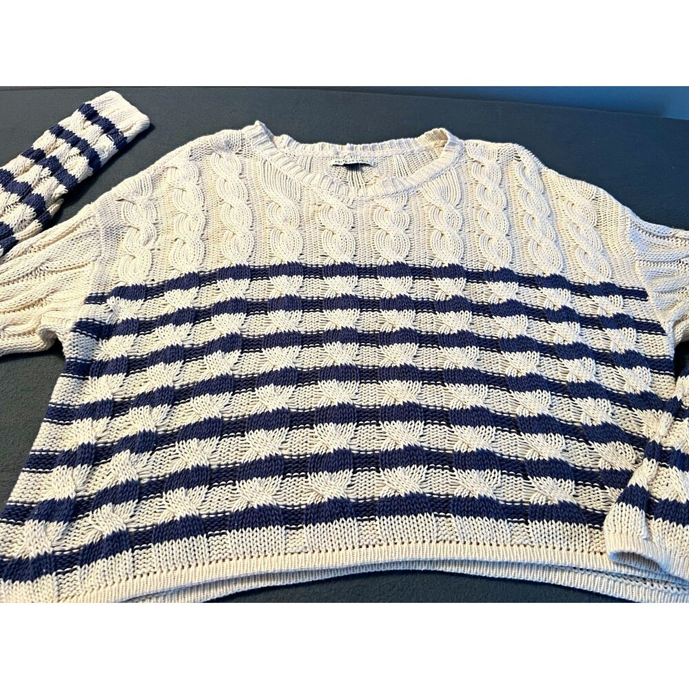 American Eagle Outfitters Women’s Cable-Knit Striped Crewneck Sweater M
